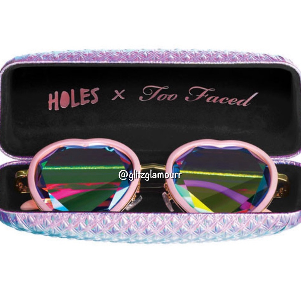 💗Too Faced x Holes Heart Shaped, Kaleidoscope Sunglasses💗